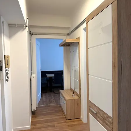 New In The Center Грац